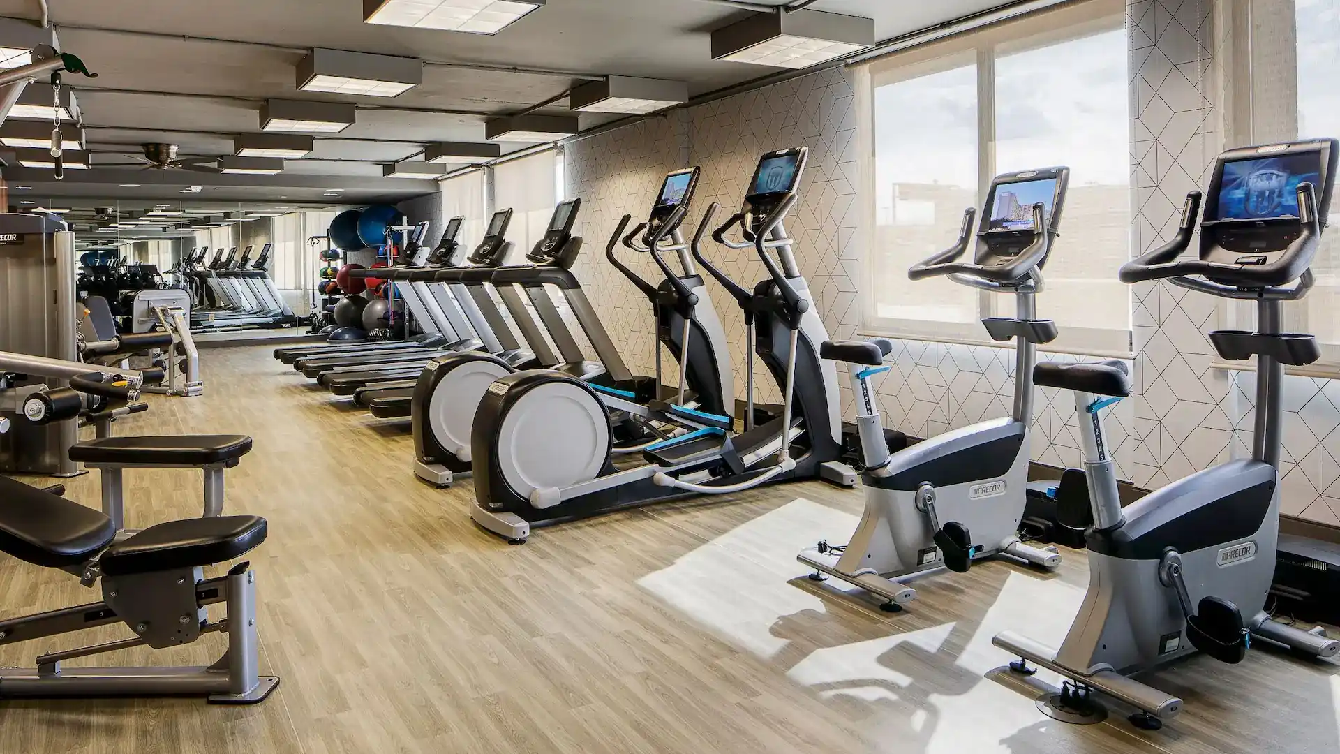 Hyatt Regency DFW International Airport Hote Gym View 