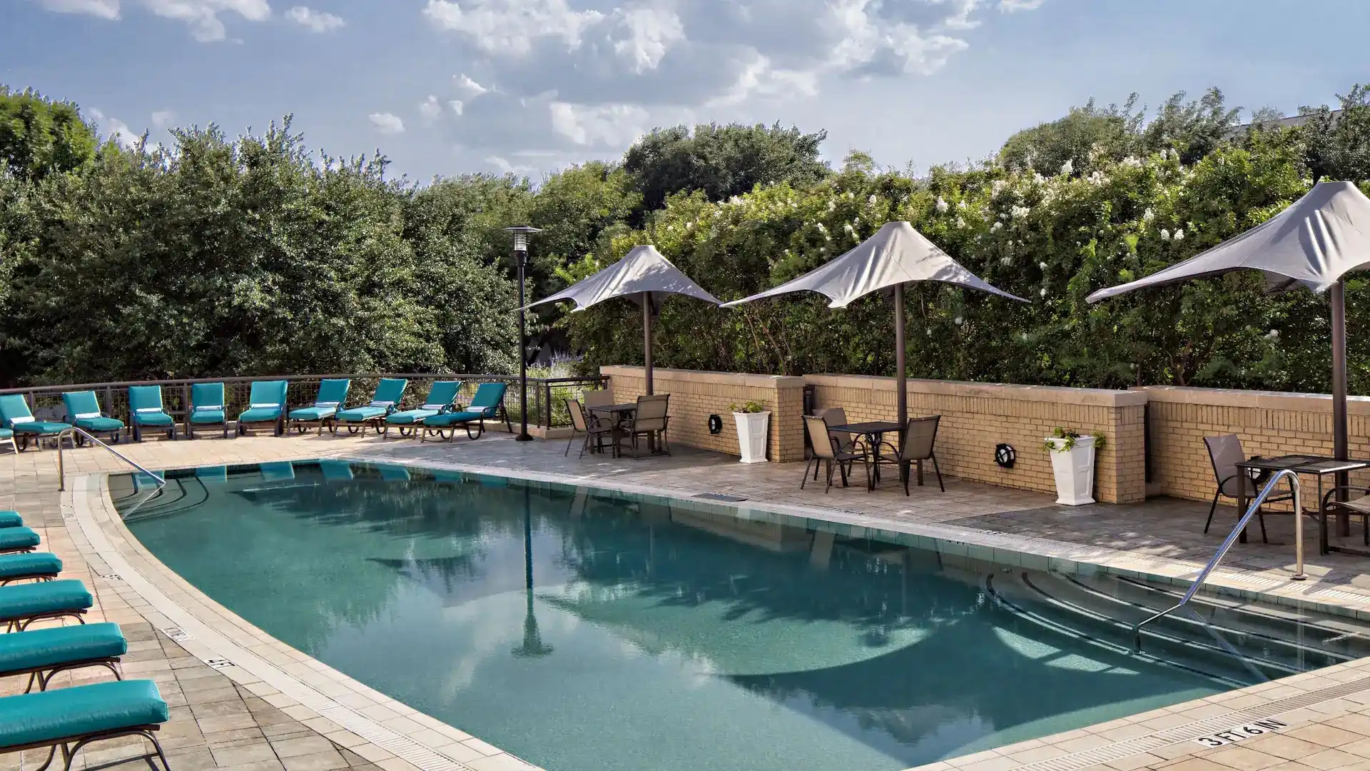 hyatt regency dfw international airport hotel swimming pool view