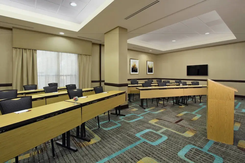 hilton embassy suites grapevine conference room view