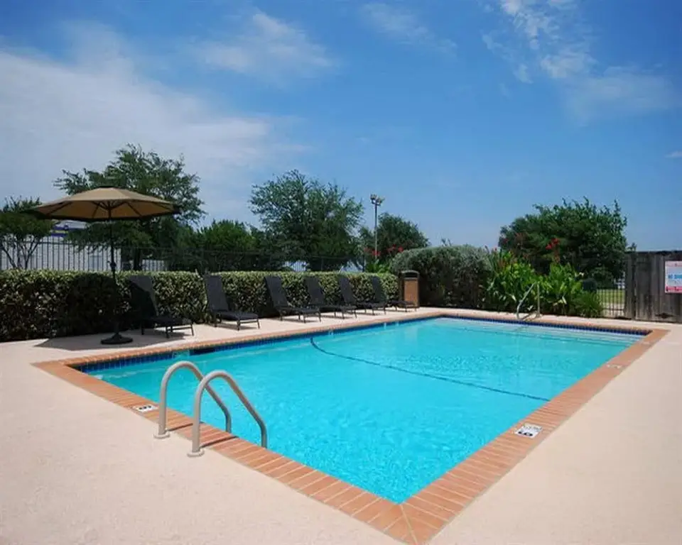 super 8 by wyndham grapevine dfw airport northwest swimming pool
