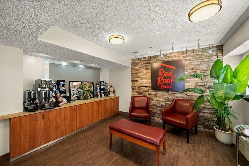 red roof inn dallas dfw airport north lobby