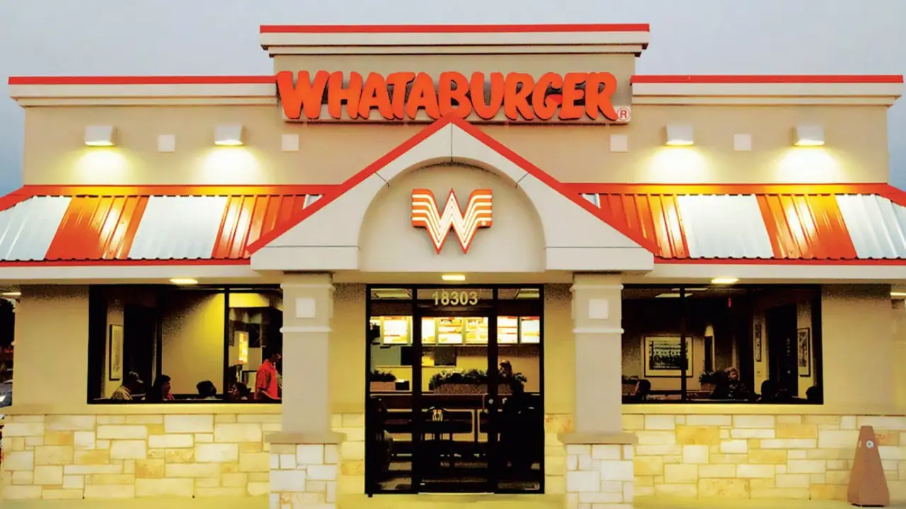 Whataburger at Dallas/Fort Worth International Airport (DFW): Terminal Locations, Access, and Traveler Dining Guide